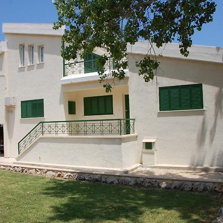 Villa Chrysanthia Polis Bagian luar foto