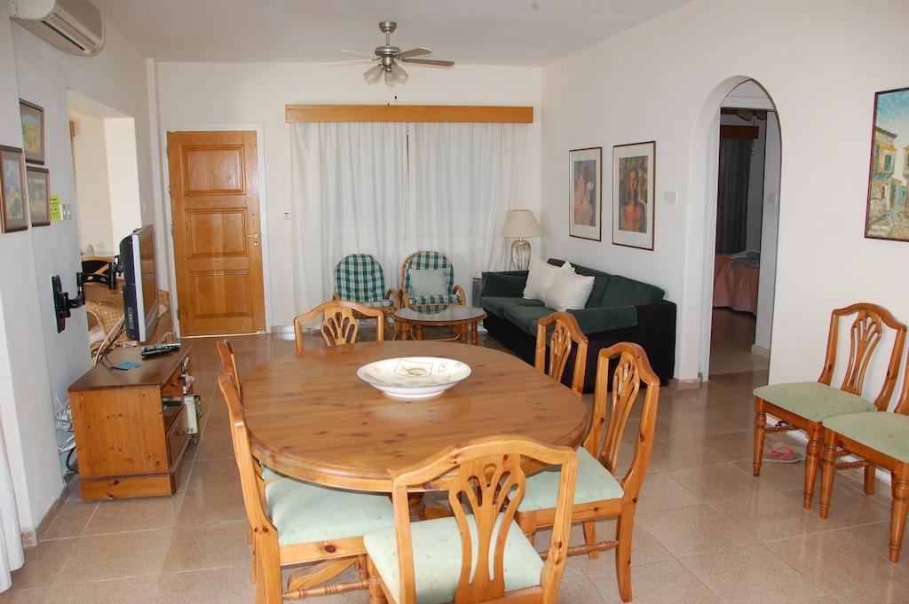 Villa Chrysanthia Polis Ruang foto
